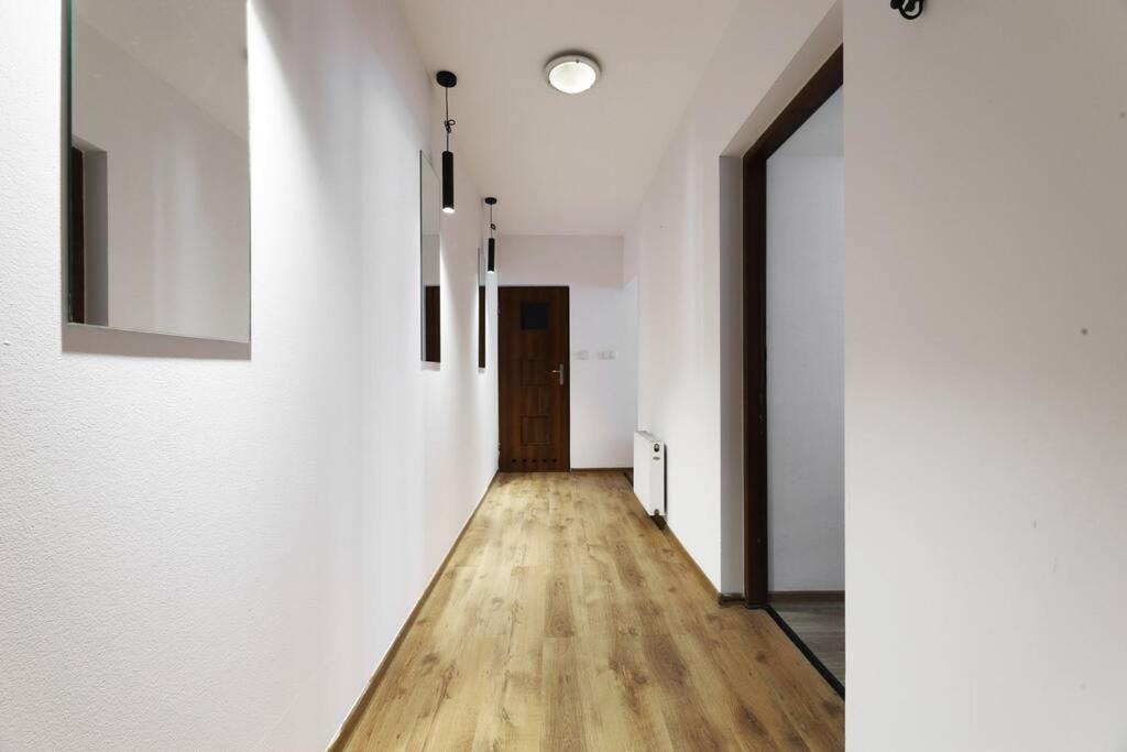 Przyjazny Apartament W Bedzinie Eksteriør bilde